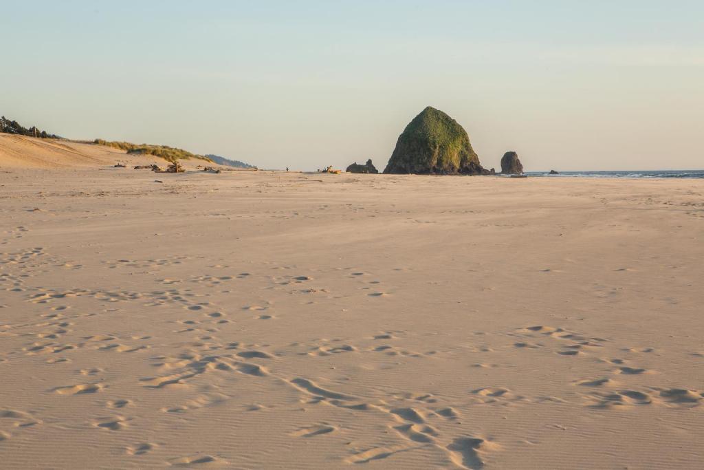 Schooner'S Cove Inn Cannon Beach Dış mekan fotoğraf